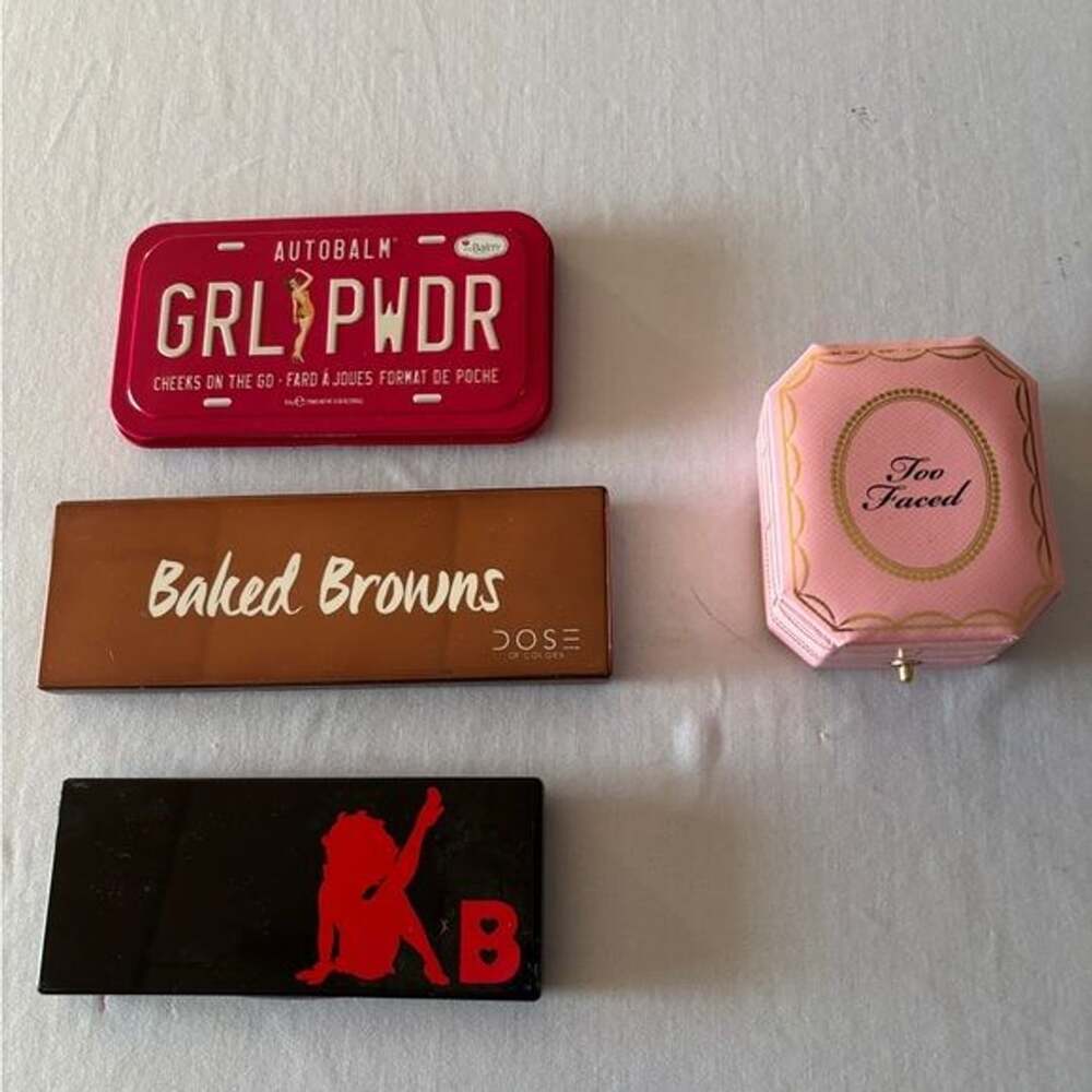 Too Faced, Dose of Color , Betty Boop&Ipsy , The Balm ( broken hinge ) Bundle